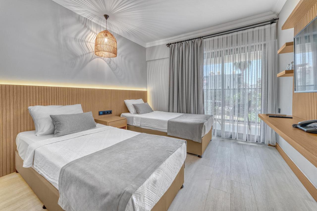 אלאניה Hildegard Hotel מראה חיצוני תמונה