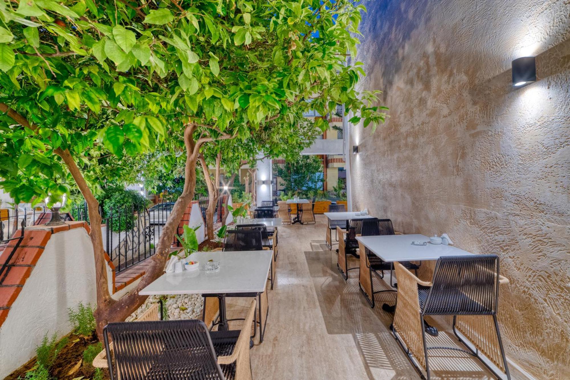 אלאניה Hildegard Hotel מראה חיצוני תמונה