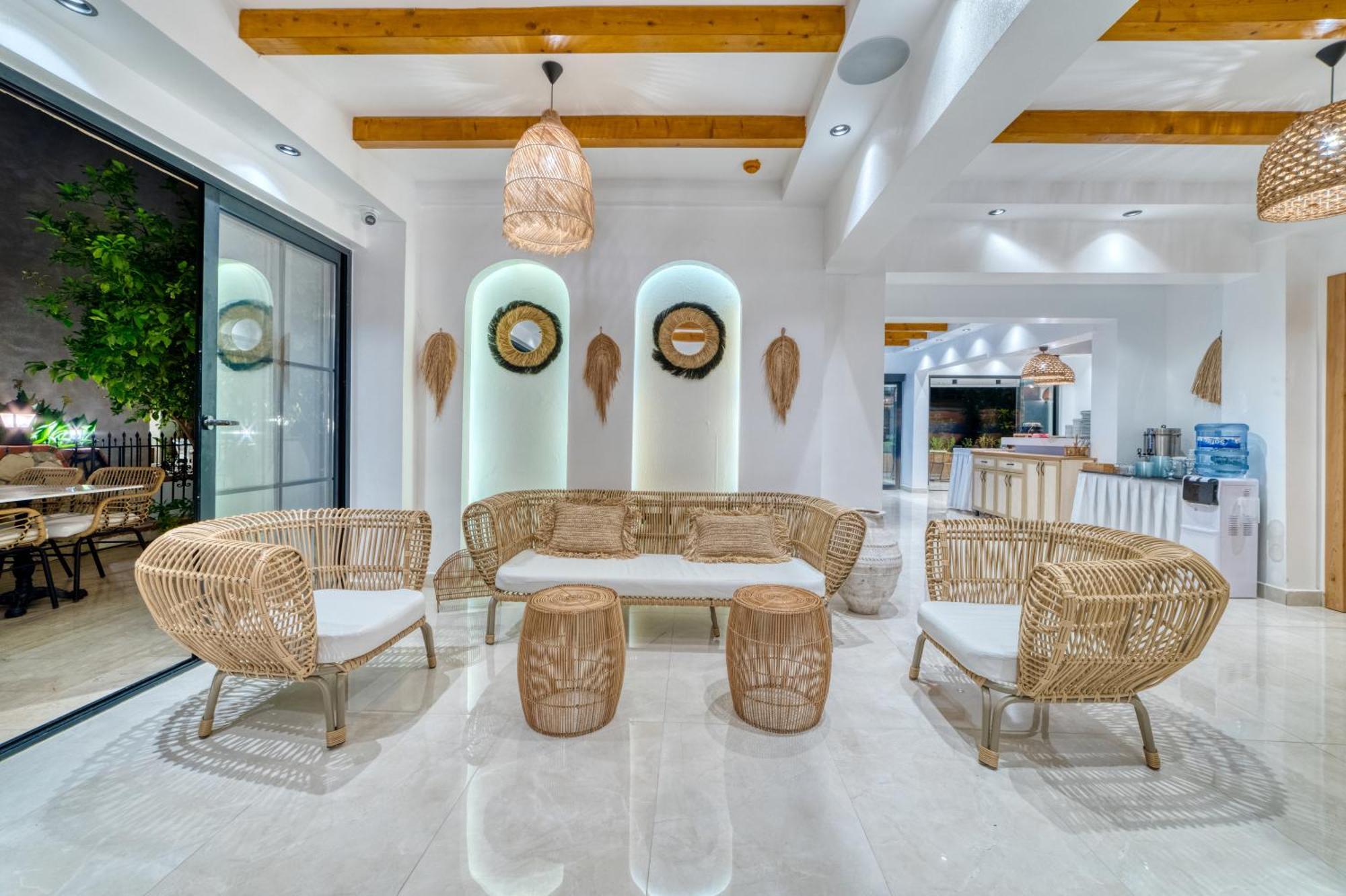 אלאניה Hildegard Hotel מראה חיצוני תמונה